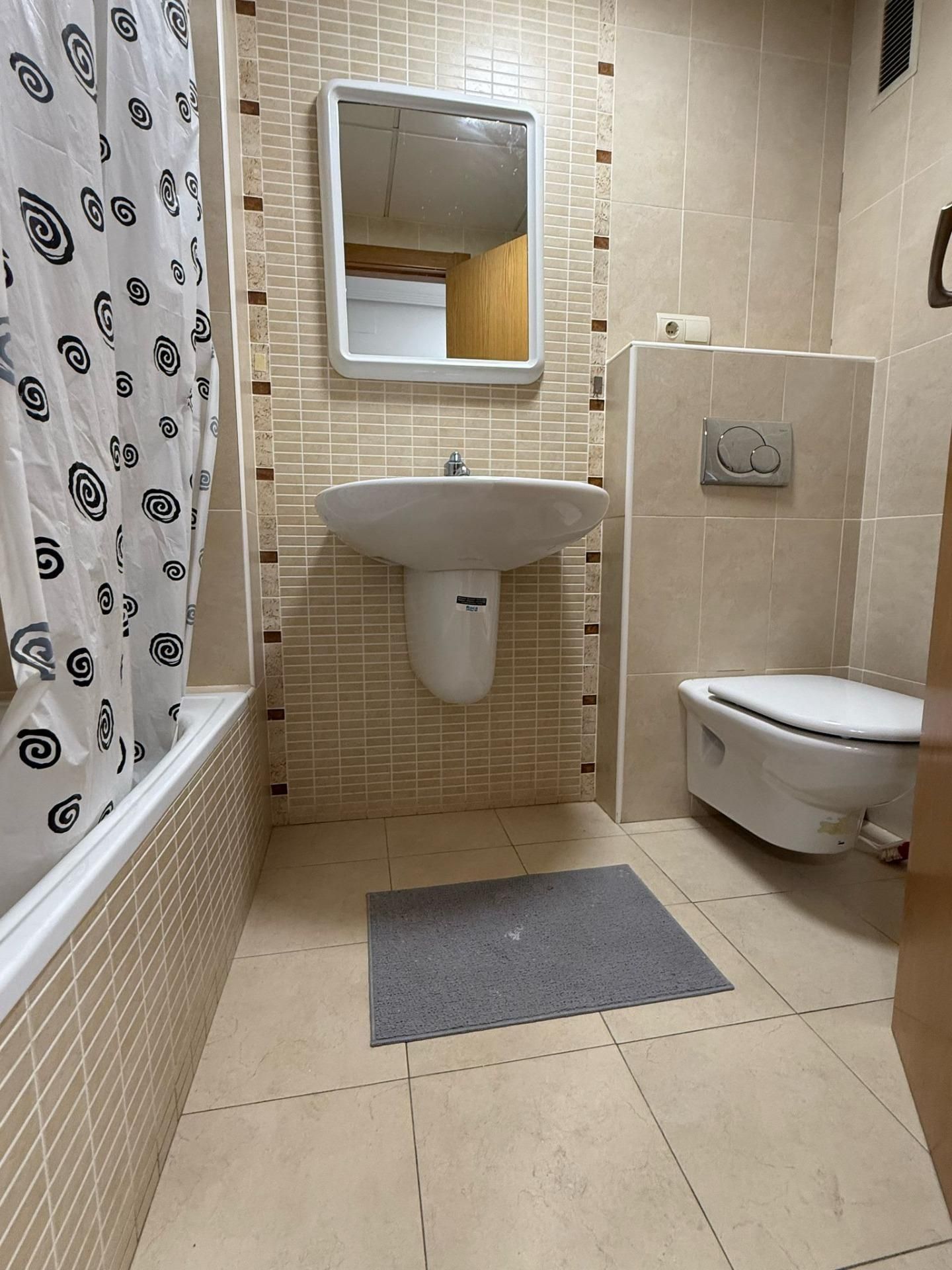 Bathroom of Flat for sale in Alicante / Alacant  with Air Conditioner, Terrace and Storage room