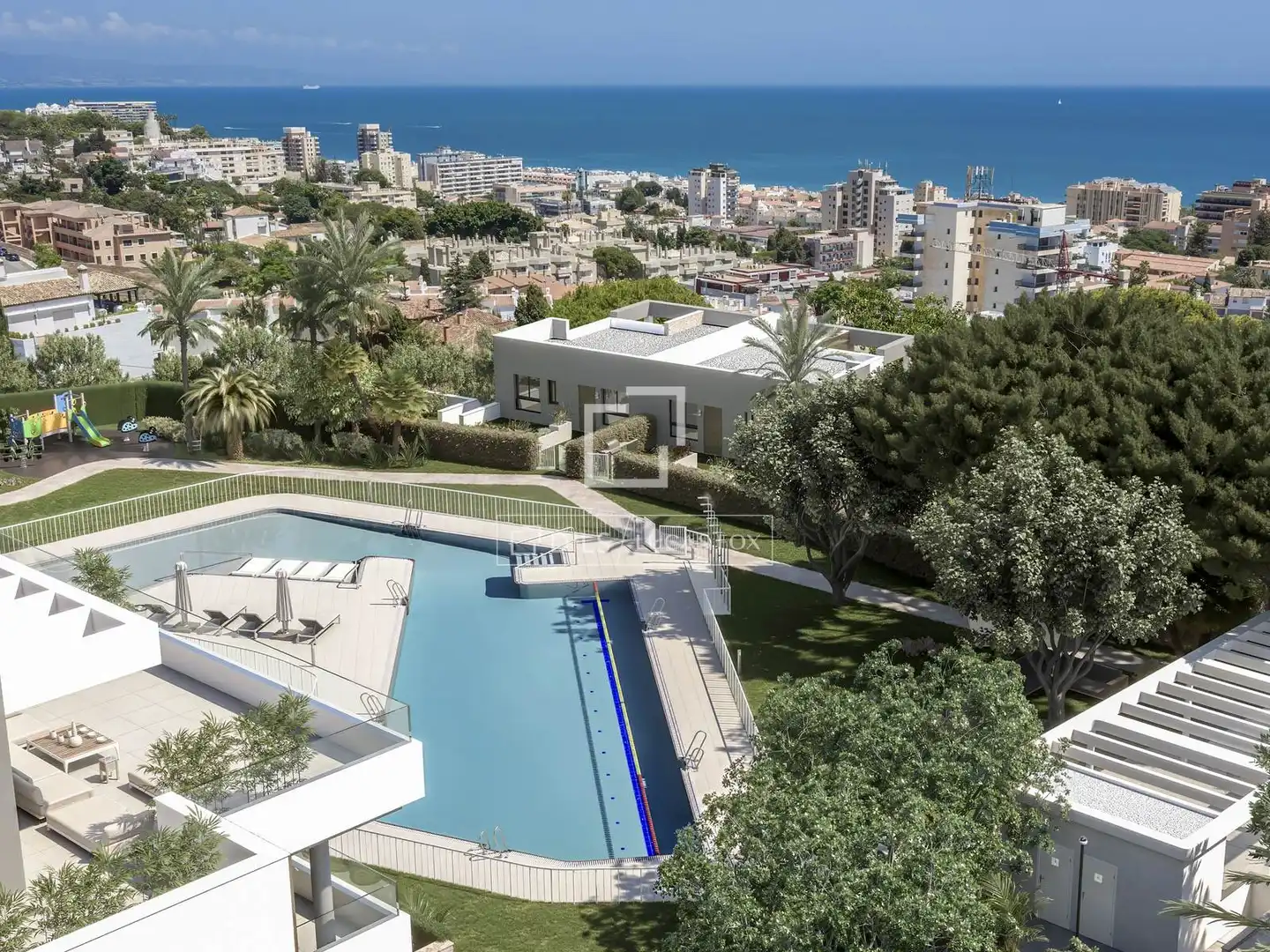 Piscina de Casa o xalet en venda en Torremolinos amb Aire condicionat, Calefacció i Jardí privat