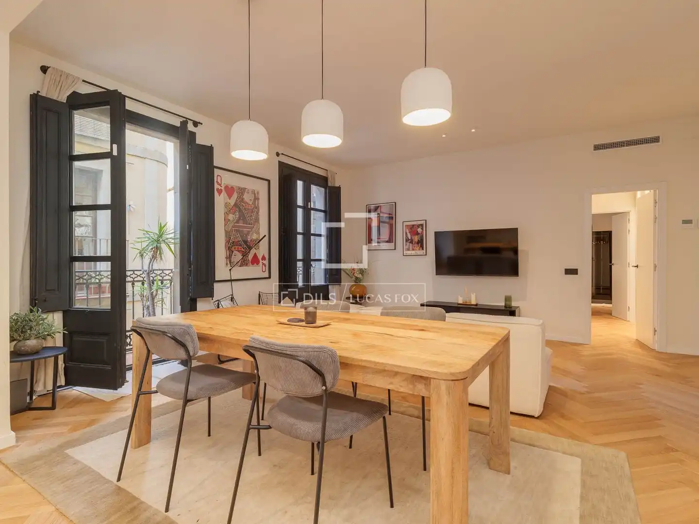 Außenansicht von Wohnung zum Verkauf in Barcelona mit Klimaanlage, Heizung und Parkett