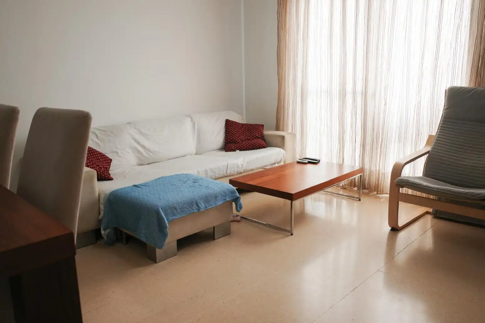 Living room of Flat for sale in Torrent  with Air Conditioner, Storage room and Balcony