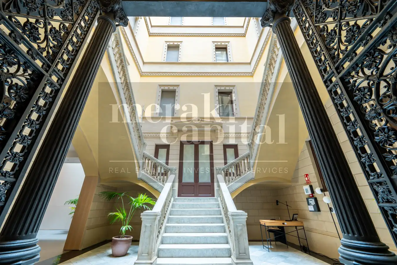 Vista exterior de Piso en venta en Barcelona con Aire acondicionado, Calefacción y Parquet