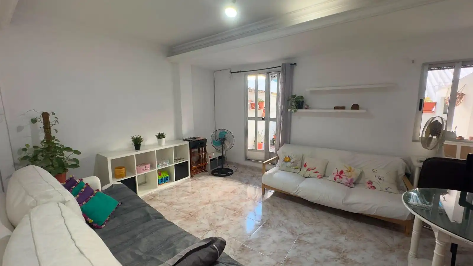 Sala d'estar de Pis en venda en Valencia amb Terrassa, Traster i Moblat