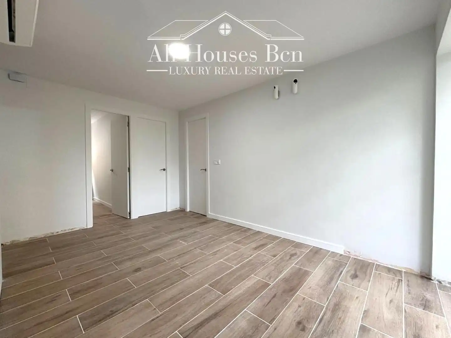 Piso en venta en L'Hospitalet de Llobregat con Aire acondicionado, Calefacción y Parquet