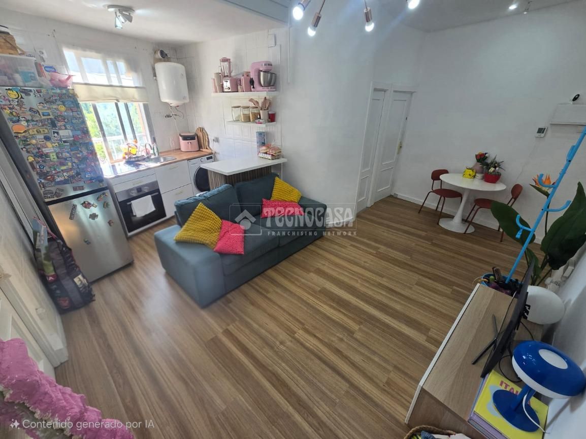 Living room of Flat for sale in  Madrid Capital  with Air Conditioner and Heating