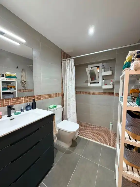 Bathroom of Flat for sale in Ripollet  with Parquet flooring and Terrace