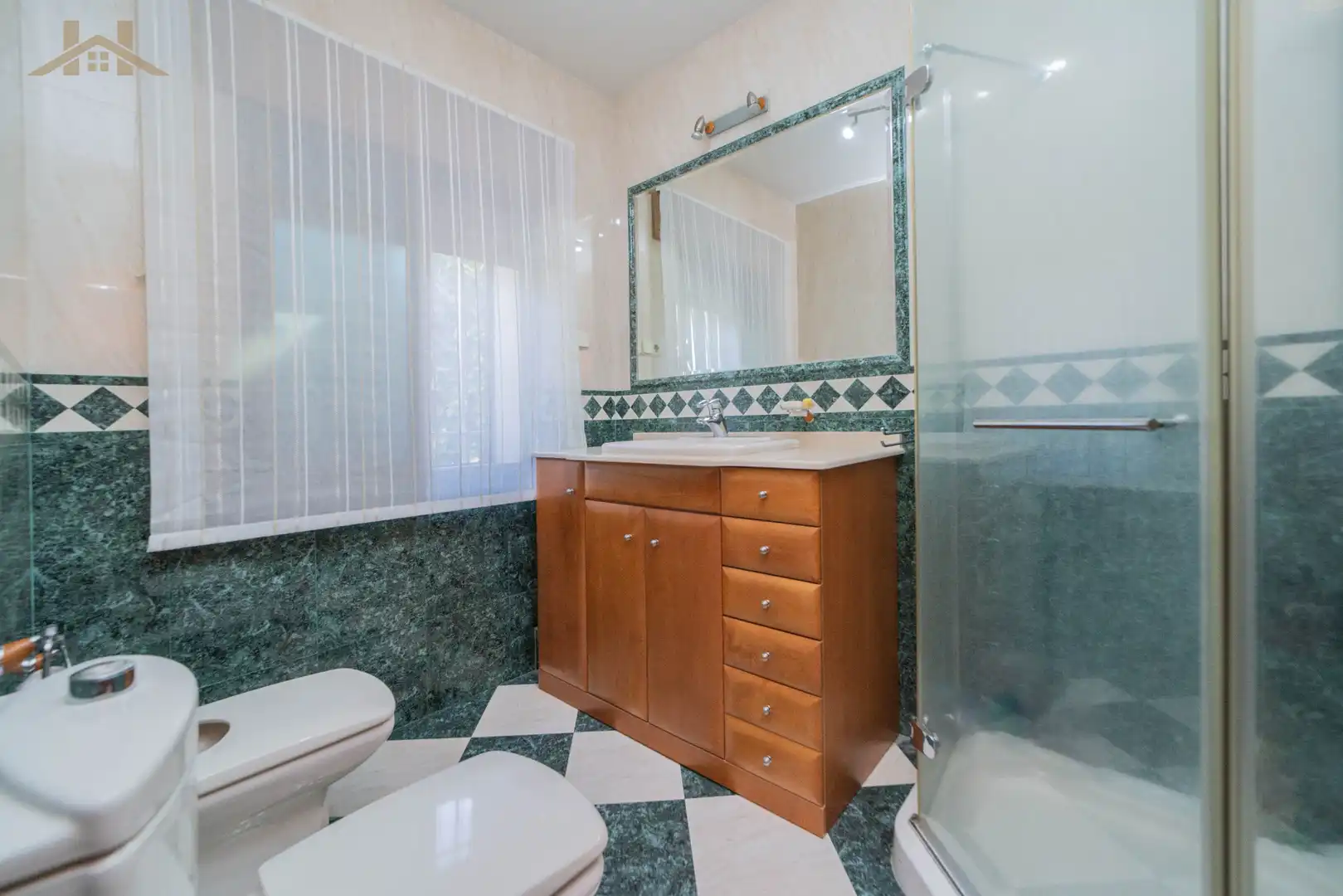 Bathroom of Houses for sale in Villaviciosa de Odón  with Heating, Private garden and Terrace