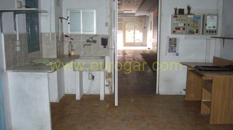 Casa con buhardilla y local comercial céntrico en Chiva 46370, image 2