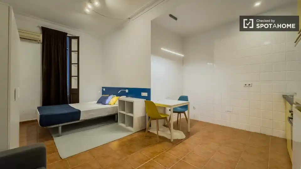 Room in Barri Gòtic