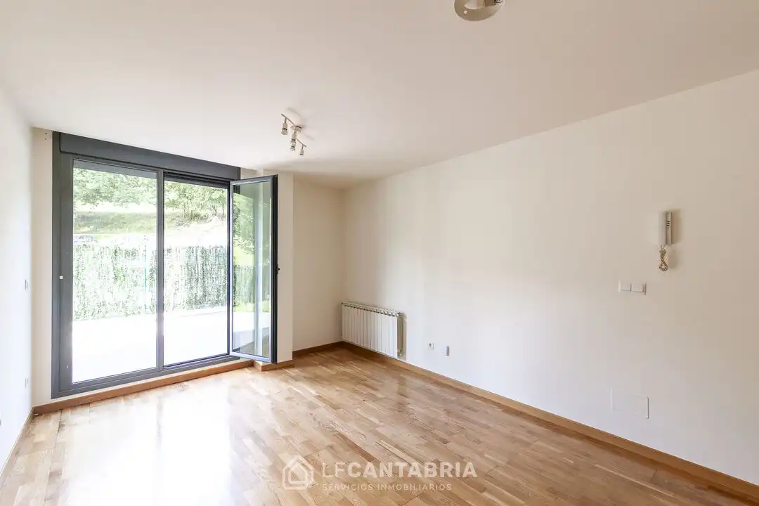 Sala de estar de Piso en venta en Liérganes con Calefacción y Parquet