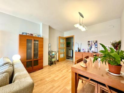 Living room of Flat for sale in Sabadell  with Air Conditioner, Terrace and Balcony