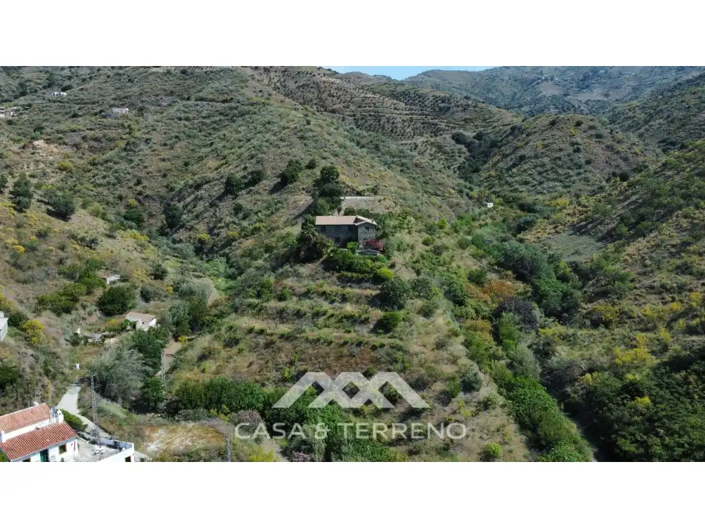 Casa o xalet en venda en Moclinejo amb Piscina