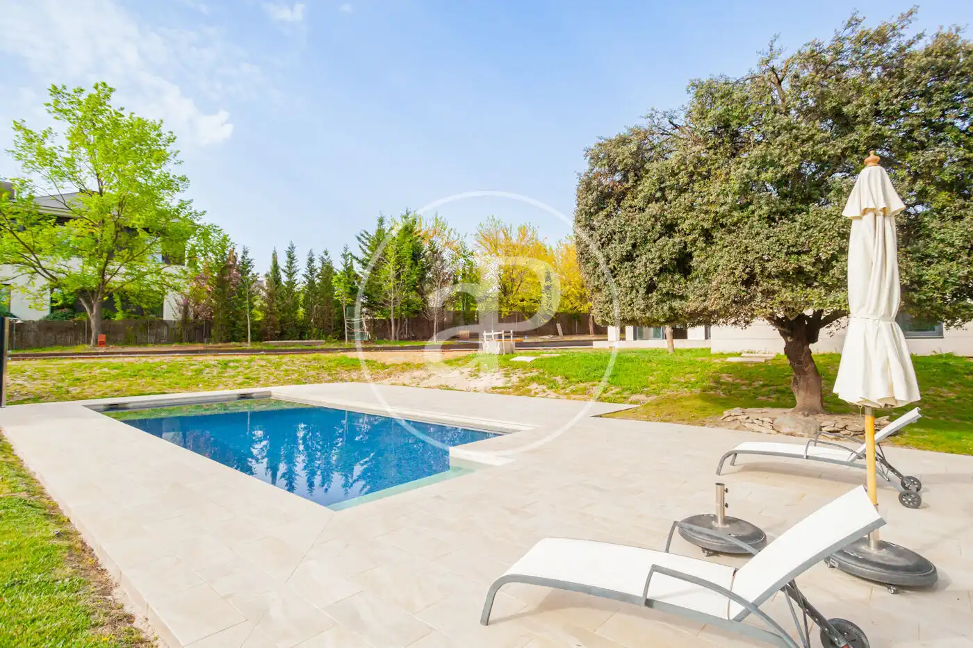 Piscina de Casa o chalet en venta en Pozuelo de Alarcón con Aire acondicionado, Calefacción y Jardín privado