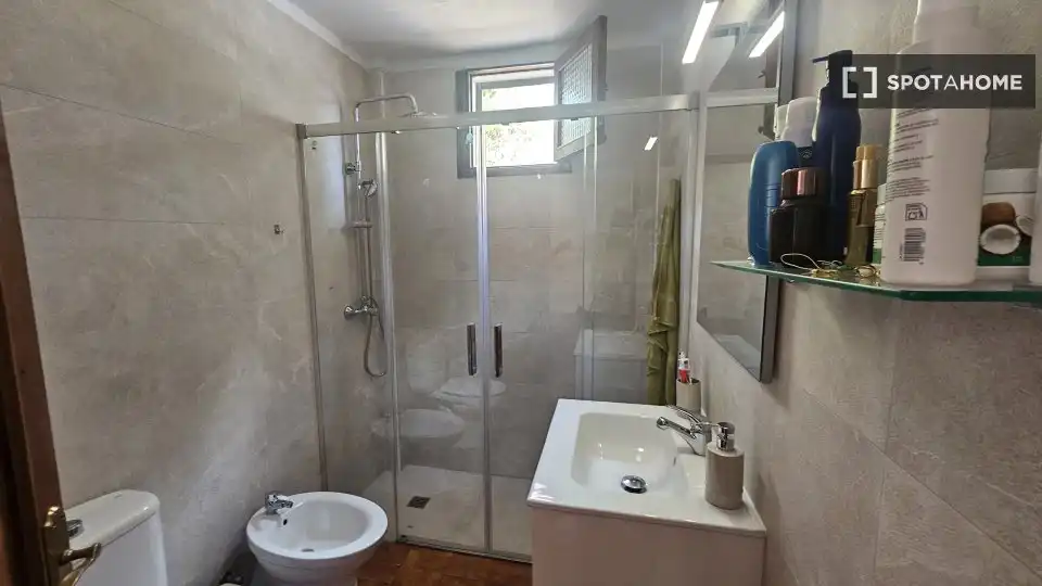 Bathroom of Apartments for share in Pollença  with Air Conditioner, Terrace and Furnished