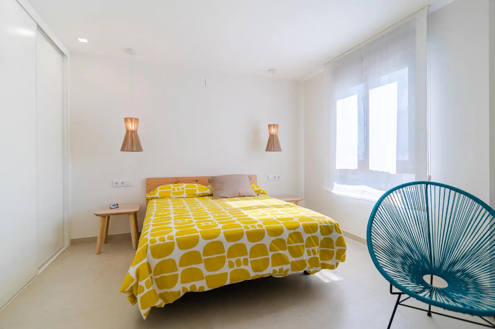 Schlafzimmer von Wohnungen zum Verkauf in Benicasim / Benicàssim mit Klimaanlage, Heizung und Privatgarten