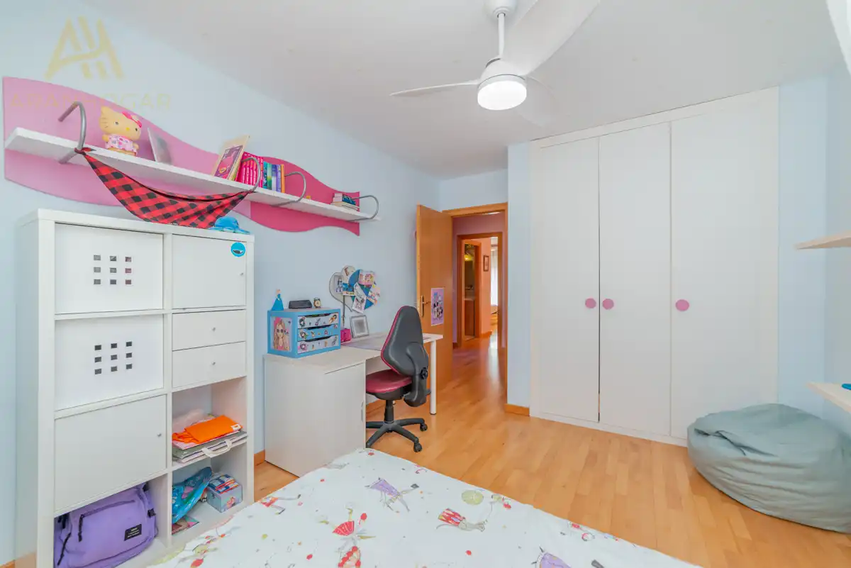 Detached house with terrace for sale in Calle de Islas Galapagos, imagen 19