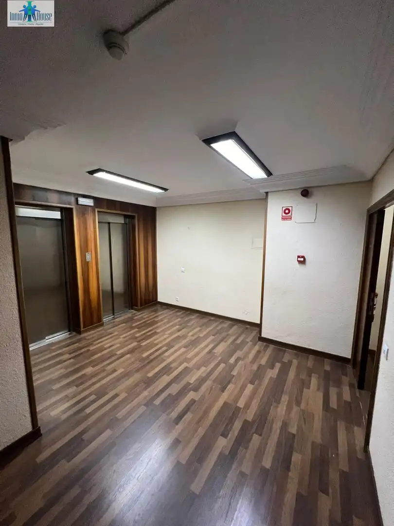 Oficina amb ascensor en venda a Centro, imagen 18
