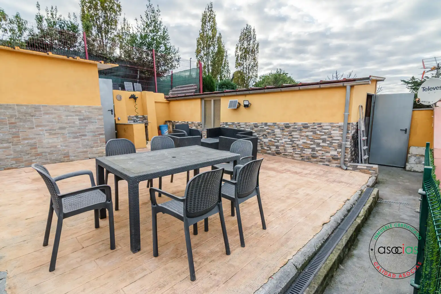 Terraza de Casa adosada en venta en Gijón  con Calefacción, Jardín privado y Parquet