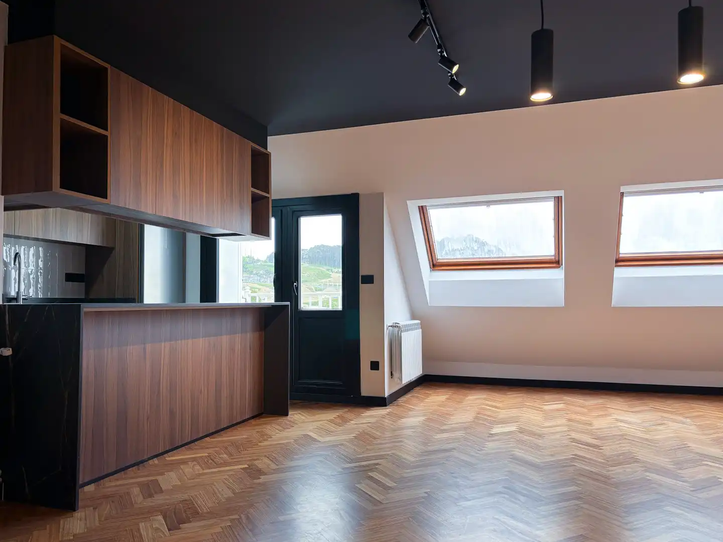 Living room of Flat for rent in A Coruña Capital   with Heating, Parquet flooring and Terrace