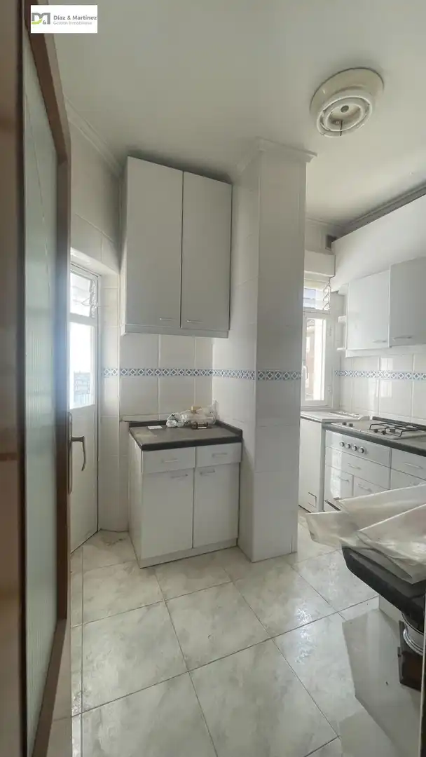 Cocina de Apartamento en venta en León Capital  con Calefacción