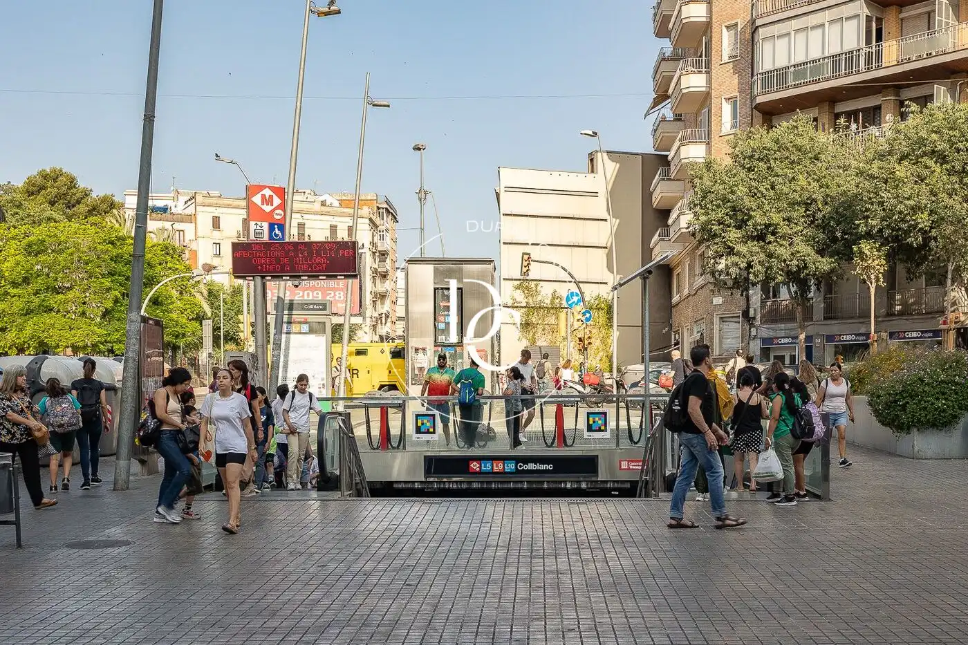 Exterior view of Residential for sale in L'Hospitalet de Llobregat