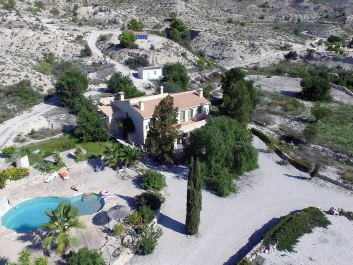 Vista exterior de Finca rústica en venda en Jijona / Xixona amb Piscina i Balcó