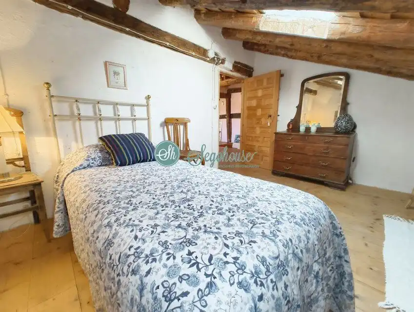 Habitación de Casa o chalet en venta en Escobar de Polendos con Calefacción y Trastero