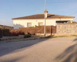 Exterior view of House or chalet for sale in Arcos de la Frontera  with Air Conditioner, Private garden and Terrace