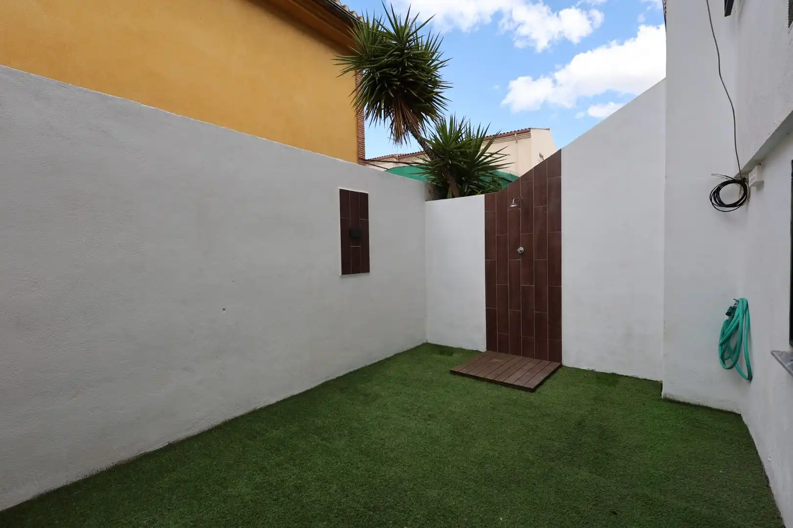 Terrassa de Casa adosada en venda en Cúllar Vega amb Calefacció, Jardí privat i Terrassa