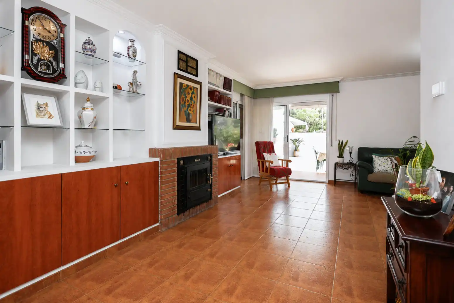 Sala de estar de Casa o chalet en venta en Sant Andreu de la Barca con Calefacción, Jardín privado y Terraza