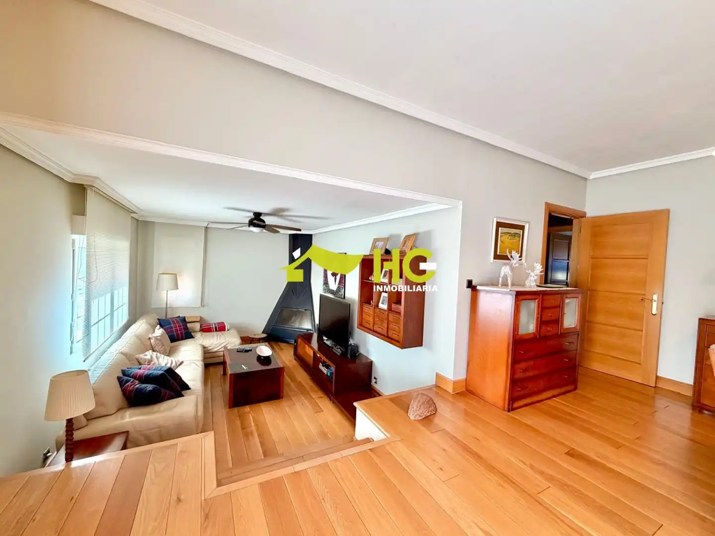 Sala de estar de Casa o chalet en venta en Villaviciosa de Odón con Aire acondicionado, Calefacción y Jardín privado