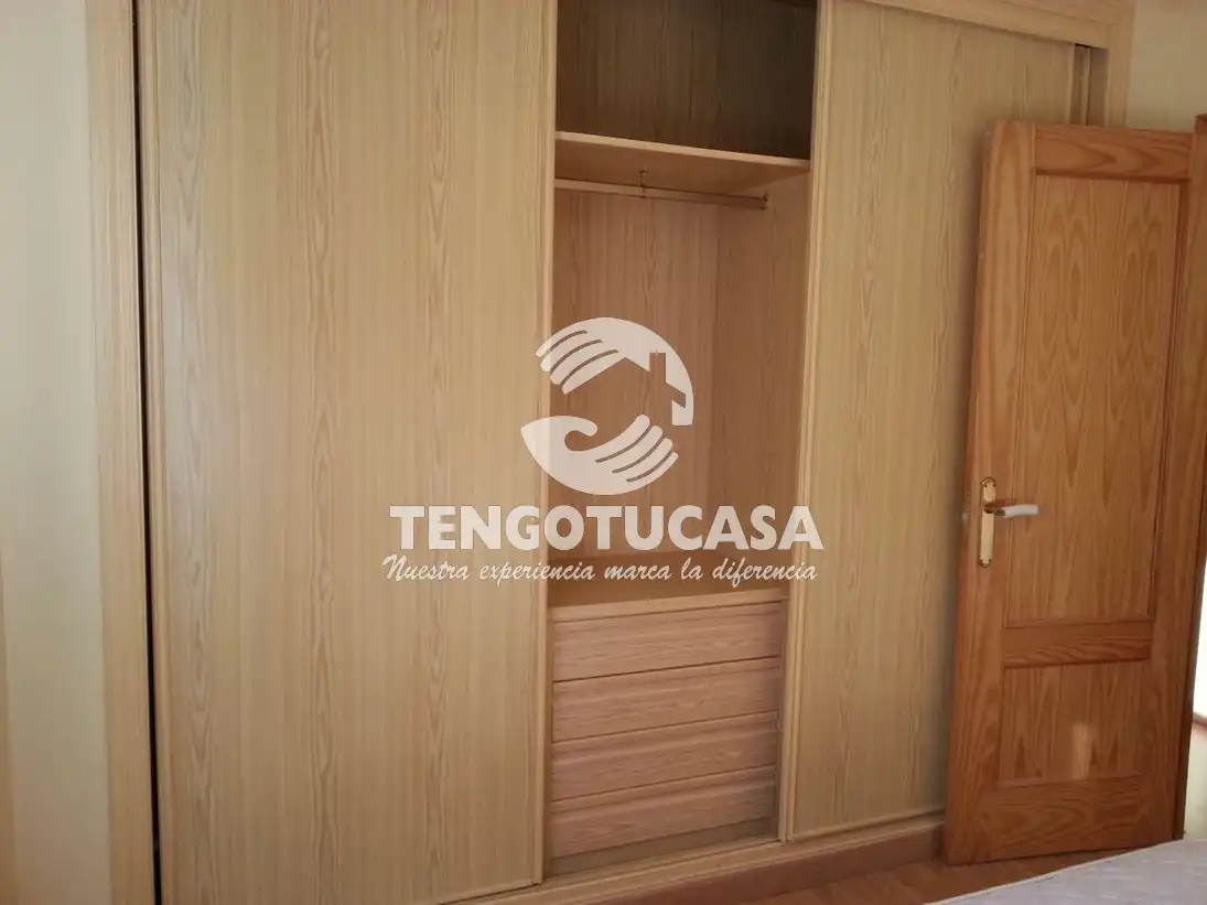 Bedroom of Flat for rent in Madrid  with Air Conditioner, Heating and Parquet flooring