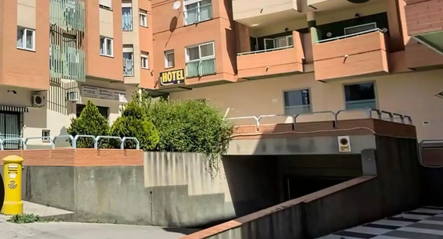 Parkplatz von Garage zum Verkauf in Granada