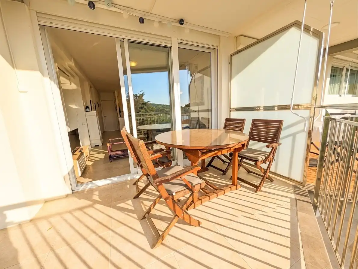 Apartamento con terraza en venta en Avinguda Onze de Setembre 74, imagen 3