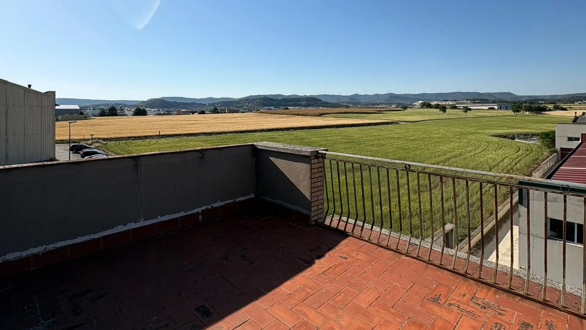 Terraza de Piso en venta en Òdena con Parquet