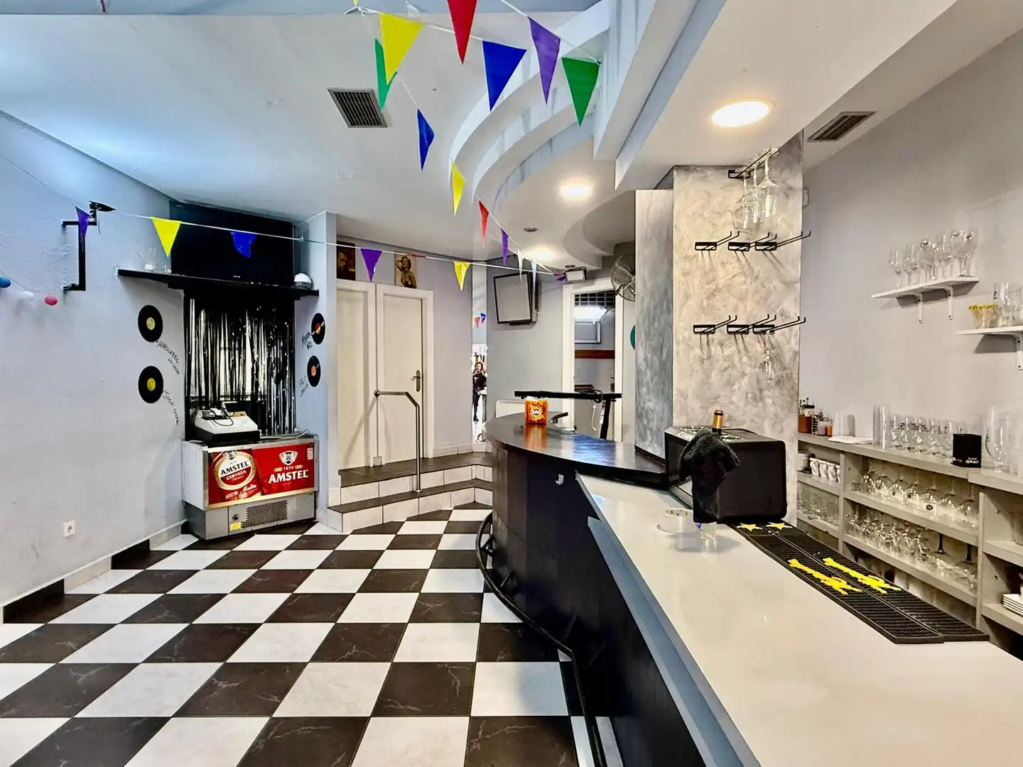 Local comercial en venda a Calle General Benavides