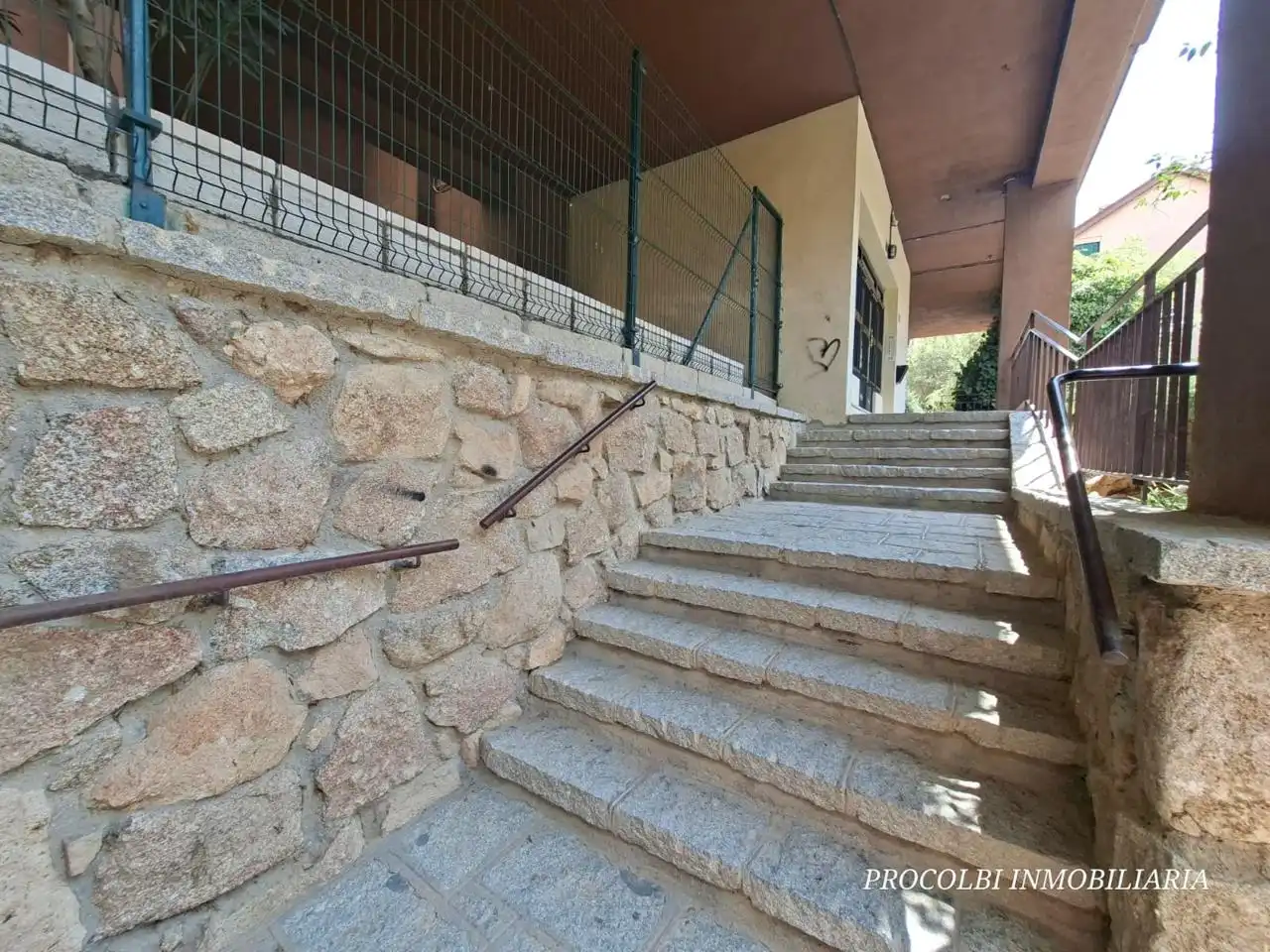 Vista exterior de Pis en venda en Algete amb Calefacció, Terrassa i Moblat