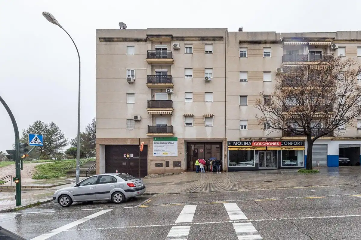 Exterior view of Flat for sale in Granada  with Air Conditioner, Heating and Storage room