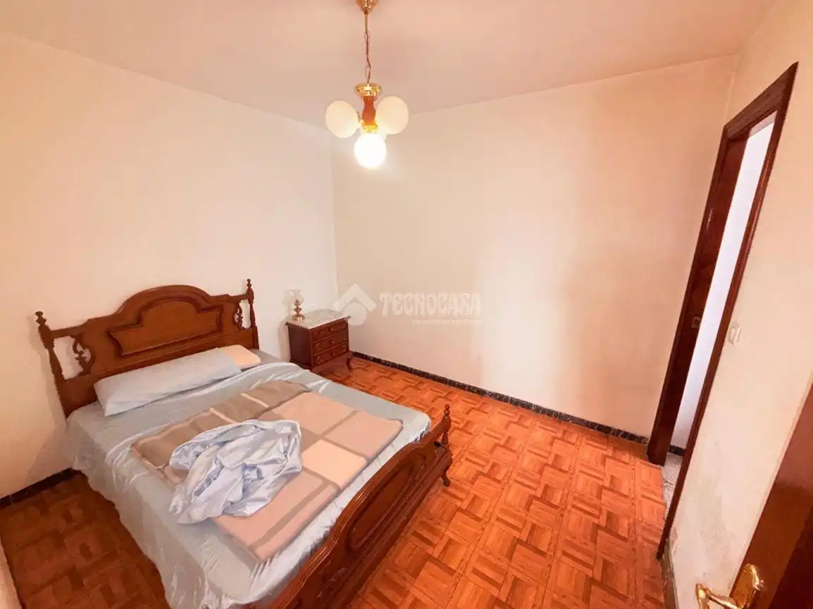 Dormitori de Pis en venda en Laguna de Duero amb Calefacció, Parquet i Terrassa