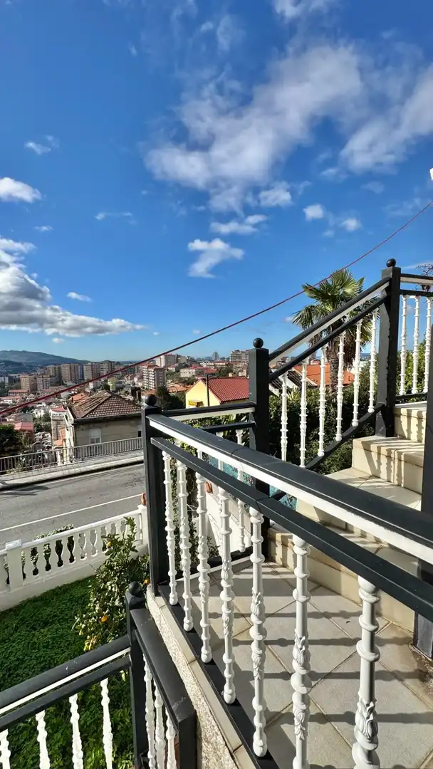 Balcony of Houses for sale in Vigo   with Heating, Private garden and Parquet flooring