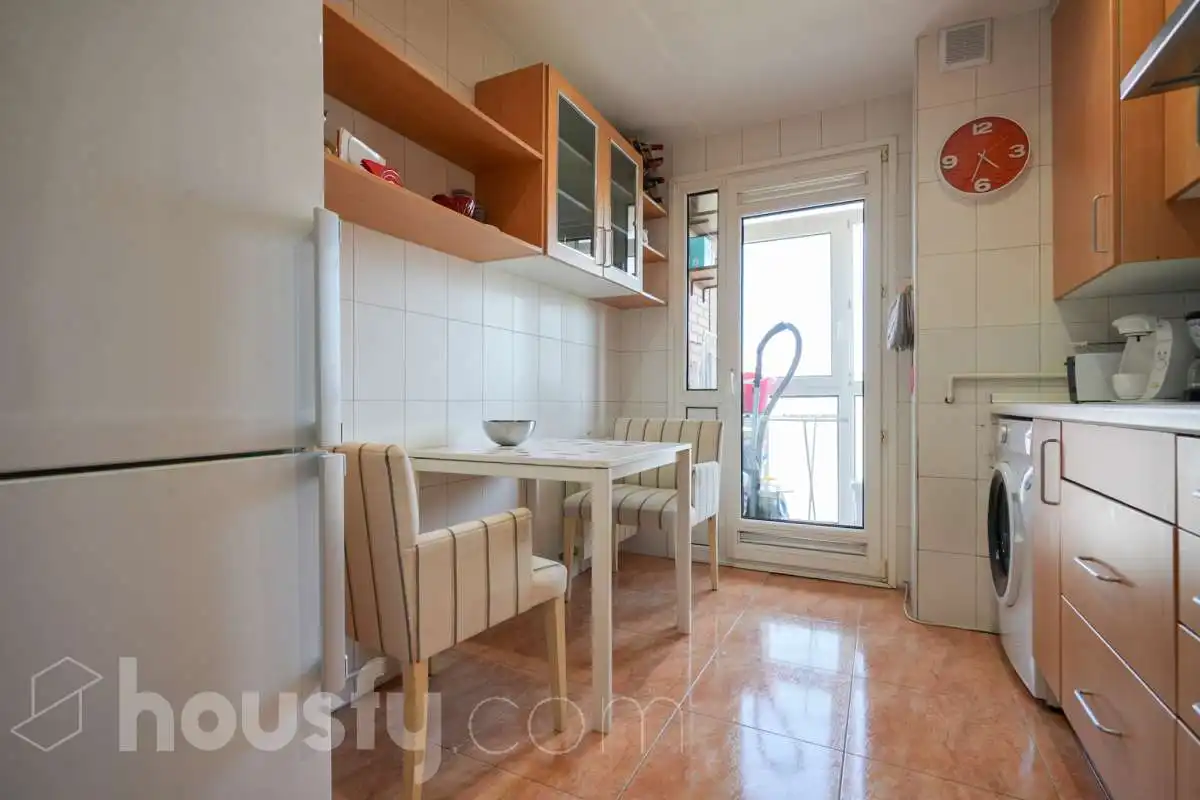 Kitchen of Flat for rent in Madrid  with Air Conditioner, Heating and Furnished