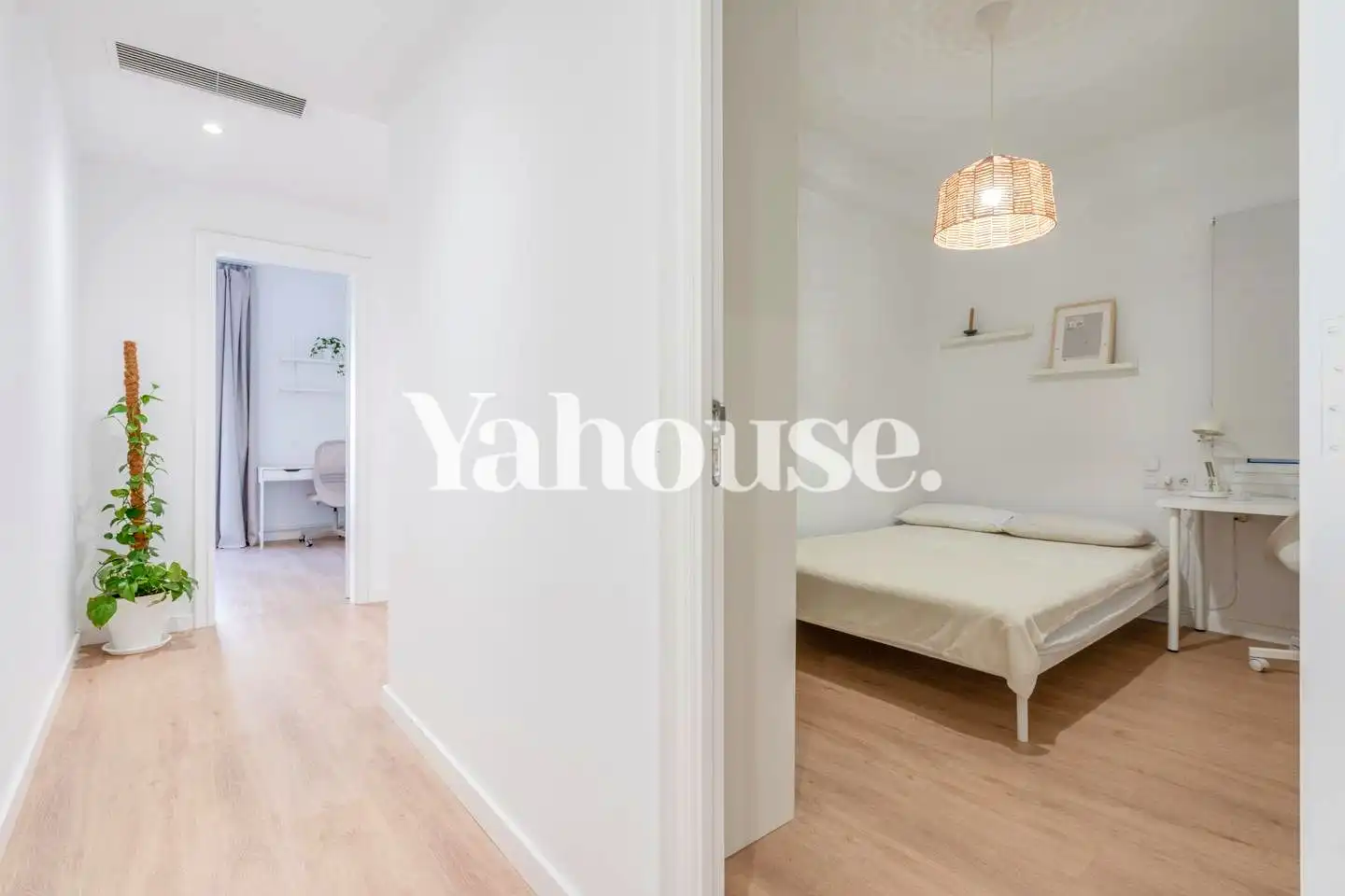 Schlafzimmer von Wohnung zum Verkauf in Barcelona mit Klimaanlage, Heizung und Parkett