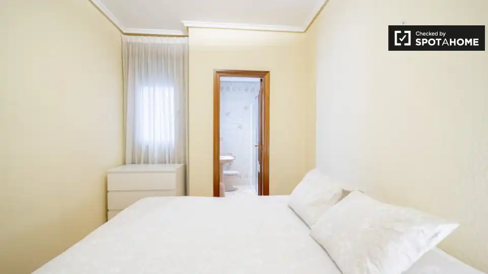Appartamento con terrazza in affitto a Extramurs, imagen 2
