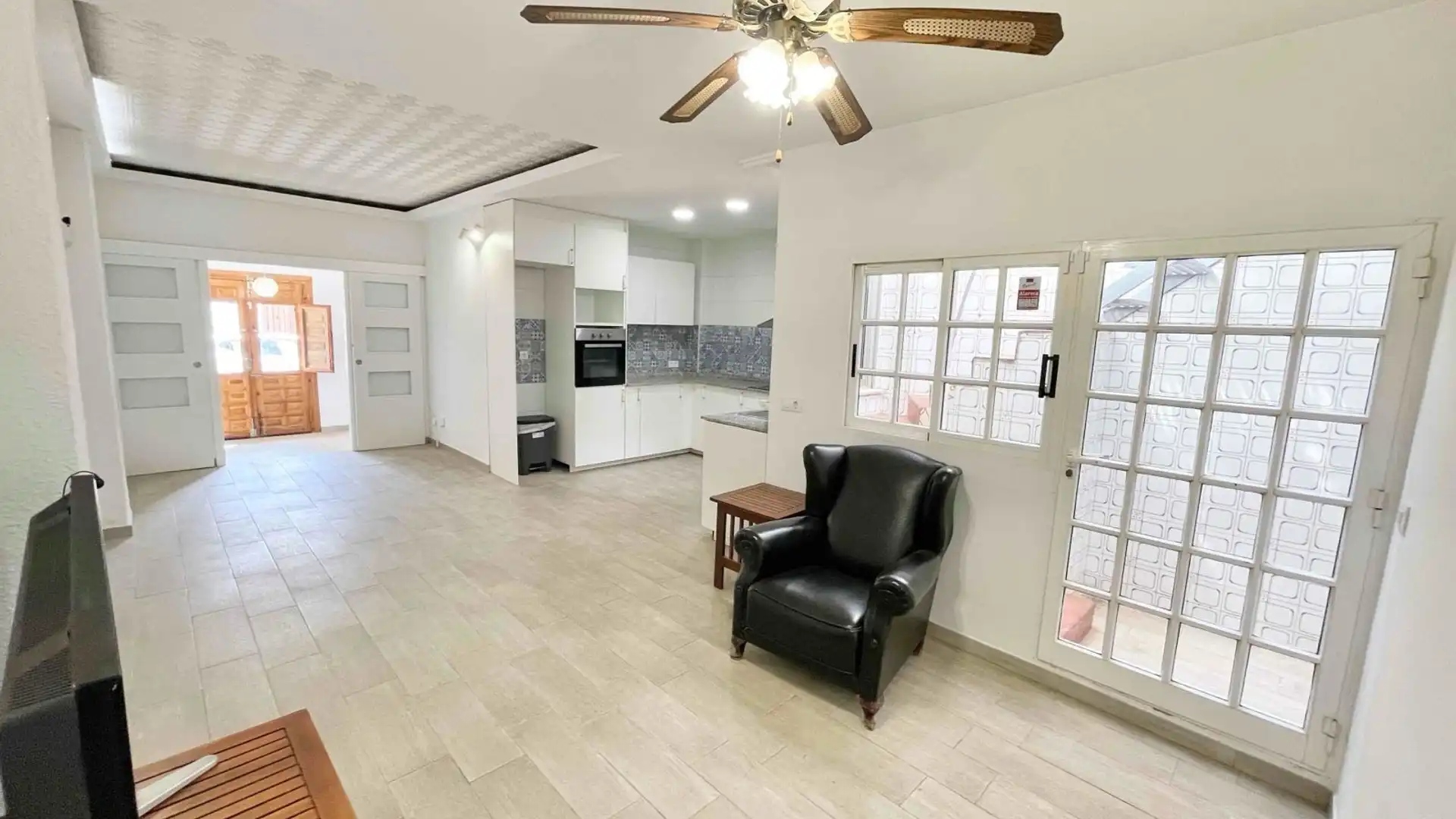 Einfamilien-Reihenhaus zum Verkauf in Aldaia mit Terrasse und Abstellraum