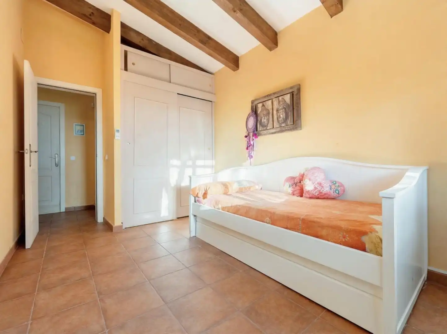 Habitación de Casa o chalet en venta en Roda de Berà con Aire acondicionado, Calefacción y Jardín privado