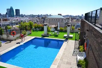 Swimming pool of Flat for rent in Madrid  with Air Conditioner, Heating and Parquet flooring