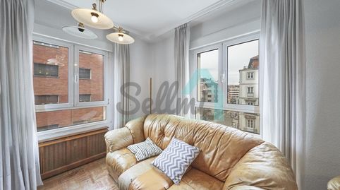Foto 4 de Piso de alquiler en Juan XXIII, Casco Histórico, Oviedo