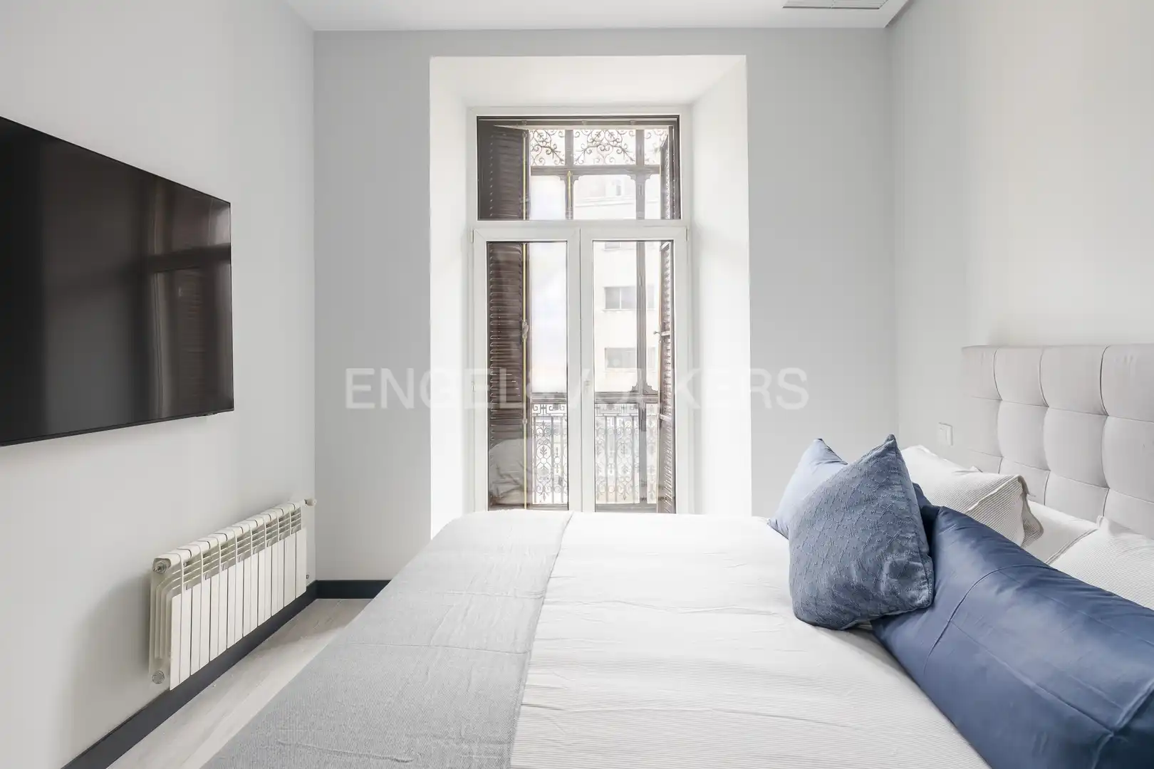 Schlafzimmer von Wohnung zur Miete in Madrid mit Klimaanlage, Heizung und Möbliert