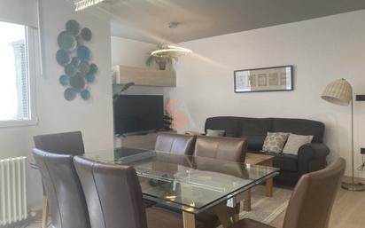 Living room of Flat for sale in Valladolid Capital  with Heating and Furnished