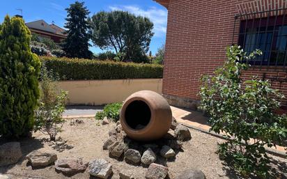 Jardí de Casa o xalet en venda en Brunete amb Aire condicionat, Terrassa i Piscina