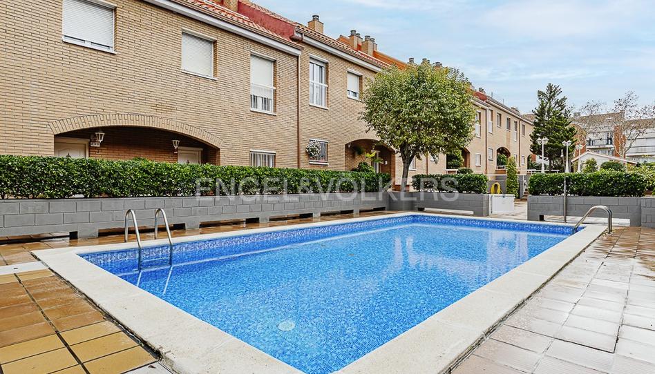 Photo 1 of Single-family semi-detached for sale in Molins de Rei, Barcelona